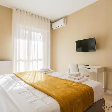 Fifty-one By Apulia Guest house