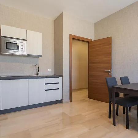 Fifty-one By Apulia Guest house *