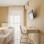 Fifty-one By Apulia Maison d'hôtes Bari